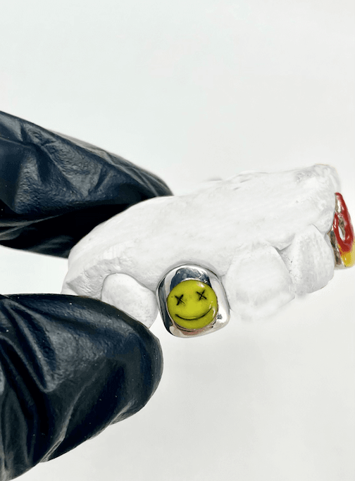 Buy Single Tooth Smiley Face Enamel Grillz in 10K White Gold