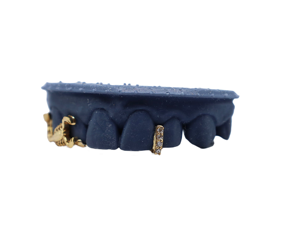 3D Scorpion Grillz w Diamond Gap Filler