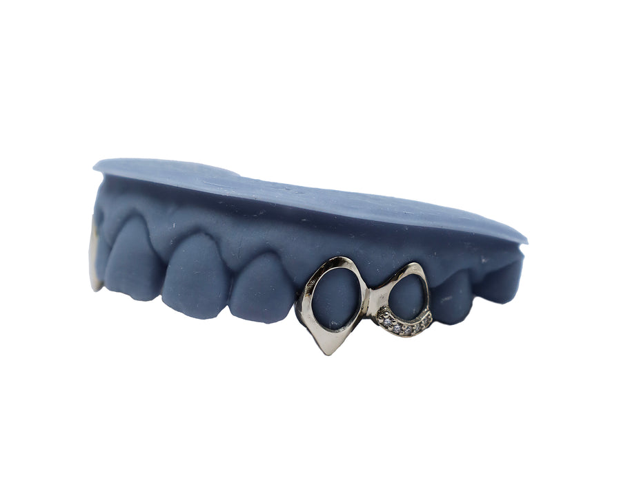 5 Tooth Combo Grillz w Vampire Fangs, Open Faces, and Diamond Tip